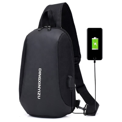 4.2L Siyah Naylon Sling Çanta ODM Sling Göğüs Crossbody Çanta Çok İşlevli Su Geçirmez