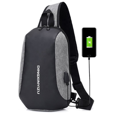4.2L Siyah Naylon Sling Çanta ODM Sling Göğüs Crossbody Çanta Çok İşlevli Su Geçirmez