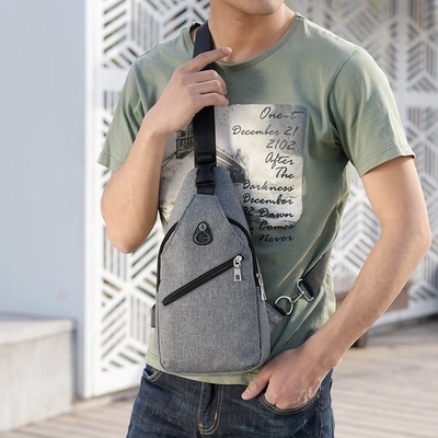 Usb Şarj Portlu Çok Amaçlı Crossbody Sling Çanta Oxford Kumaş Suya Dayanıklı
